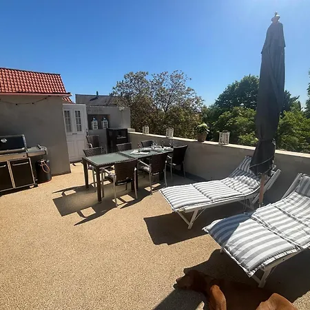 Сasa de vacaciones Für 8 Pers Mit 4 Apartments, 2xsauna, Dampfbad, Dachterrasse, Weinkeller, 1a-lage *