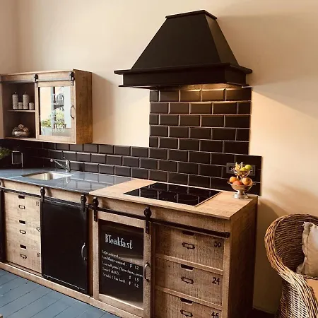 Сasa de vacaciones Für 8 Pers Mit 4 Apartments, 2xsauna, Dampfbad, Dachterrasse, Weinkeller, 1a-lage *