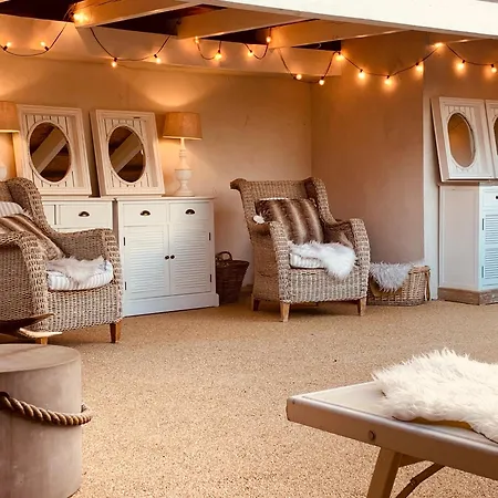 Für 8 Pers Mit 4 Apartments, 2xsauna, Dampfbad, Dachterrasse, Weinkeller, 1a-lage * Freinsheim