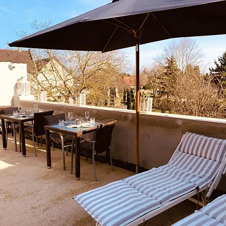 Für 8 Pers Mit 4 Apartments, 2xsauna, Dampfbad, Dachterrasse, Weinkeller, 1a-lage Сasa de vacaciones