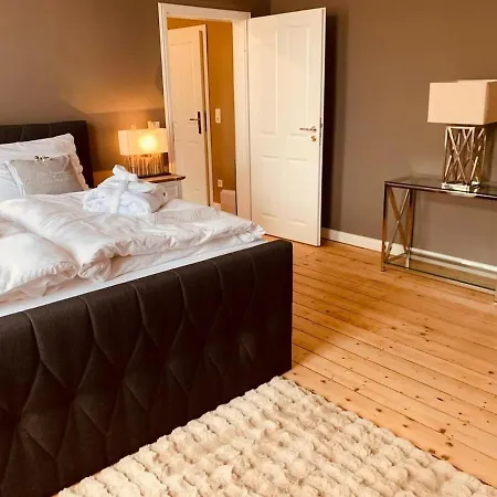 Für 8 Pers Mit 4 Apartments, 2xsauna, Dampfbad, Dachterrasse, Weinkeller, 1a-lage Сasa de vacaciones *