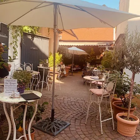 Für 8 Pers Mit 4 Apartments, 2xsauna, Dampfbad, Dachterrasse, Weinkeller, 1a-lage Сasa de vacaciones *
