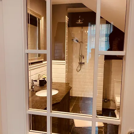 Сasa de vacaciones Für 8 Pers Mit 4 Apartments, 2xsauna, Dampfbad, Dachterrasse, Weinkeller, 1a-lage *
