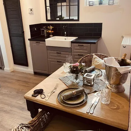 Für 8 Pers Mit 4 Apartments, 2xsauna, Dampfbad, Dachterrasse, Weinkeller, 1a-lage Freinsheim