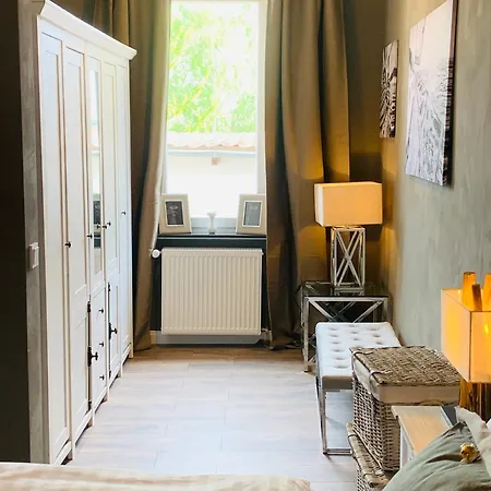 Сasa de vacaciones Für 8 Pers Mit 4 Apartments, 2xsauna, Dampfbad, Dachterrasse, Weinkeller, 1a-lage Freinsheim