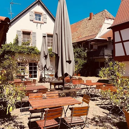 Für 8 Pers Mit 4 Apartments, 2xsauna, Dampfbad, Dachterrasse, Weinkeller, 1a-lage *